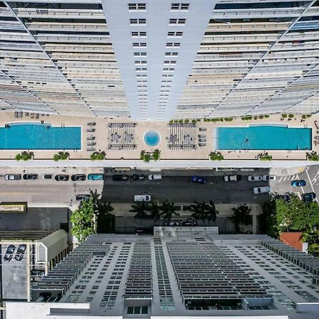 Miami Vice Oceanfront Sky Villa Exterior photo