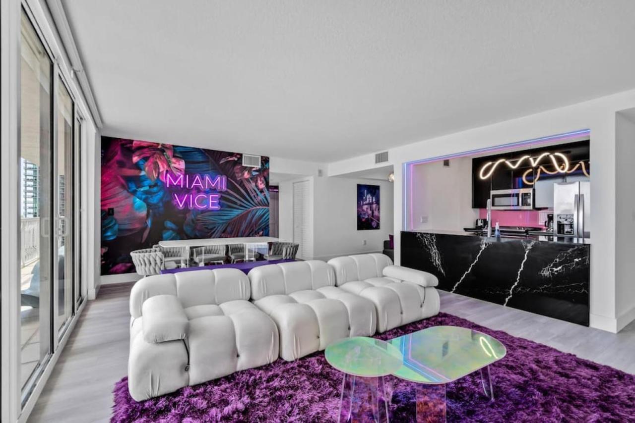 Miami Vice Oceanfront Sky Villa Exterior photo