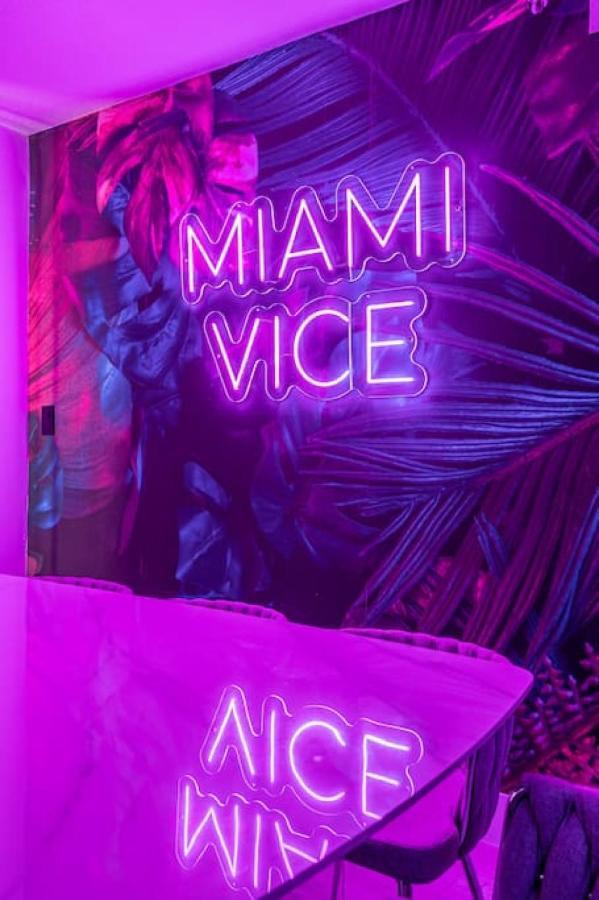Miami Vice Oceanfront Sky Villa Exterior photo