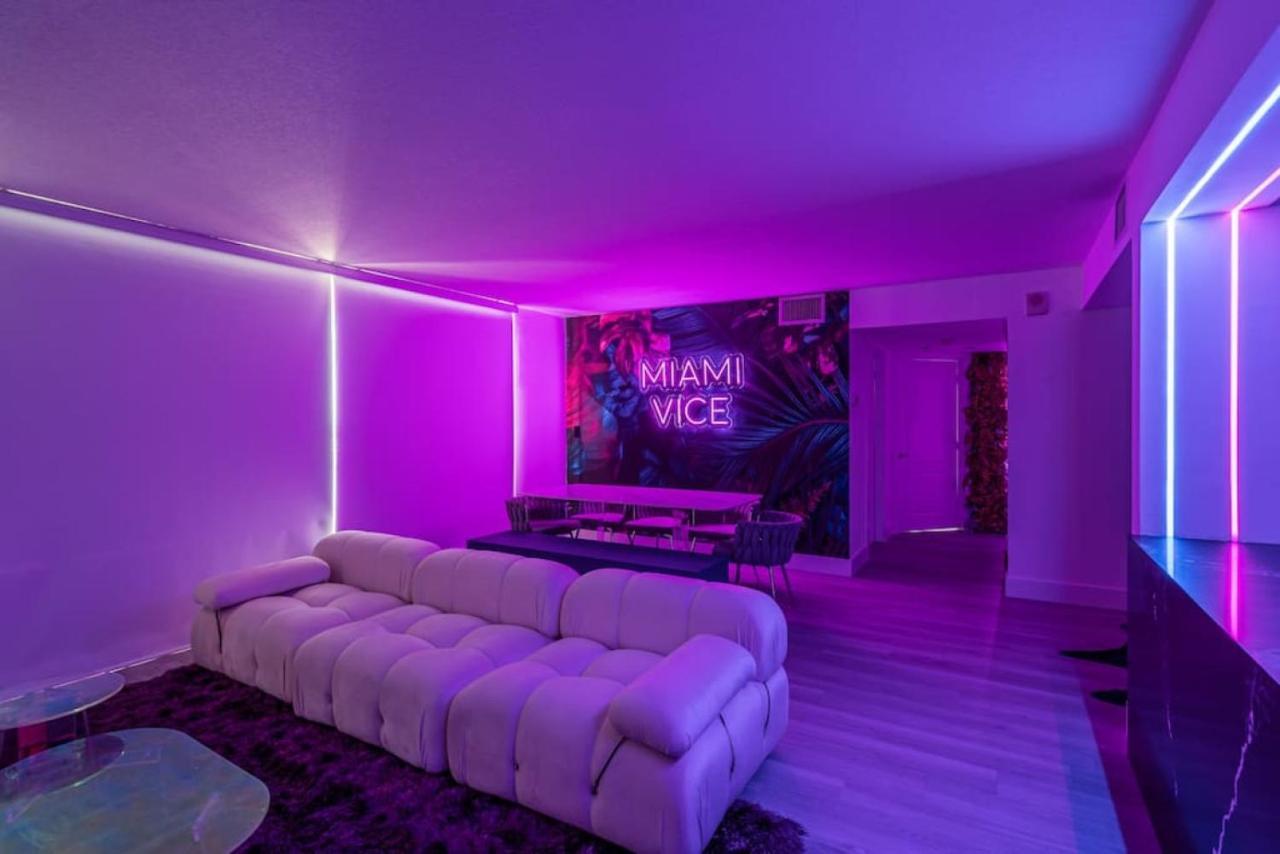 Miami Vice Oceanfront Sky Villa Exterior photo