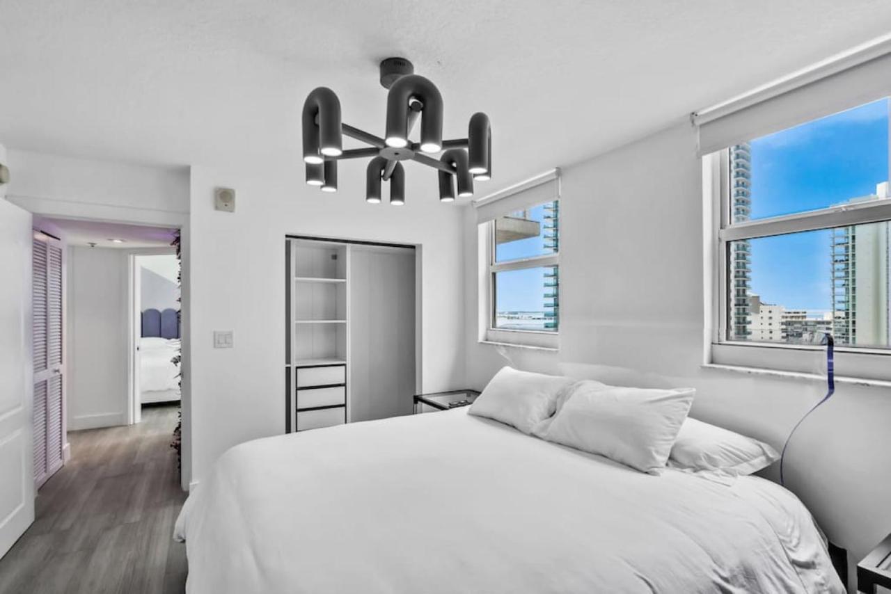 Miami Vice Oceanfront Sky Villa Exterior photo