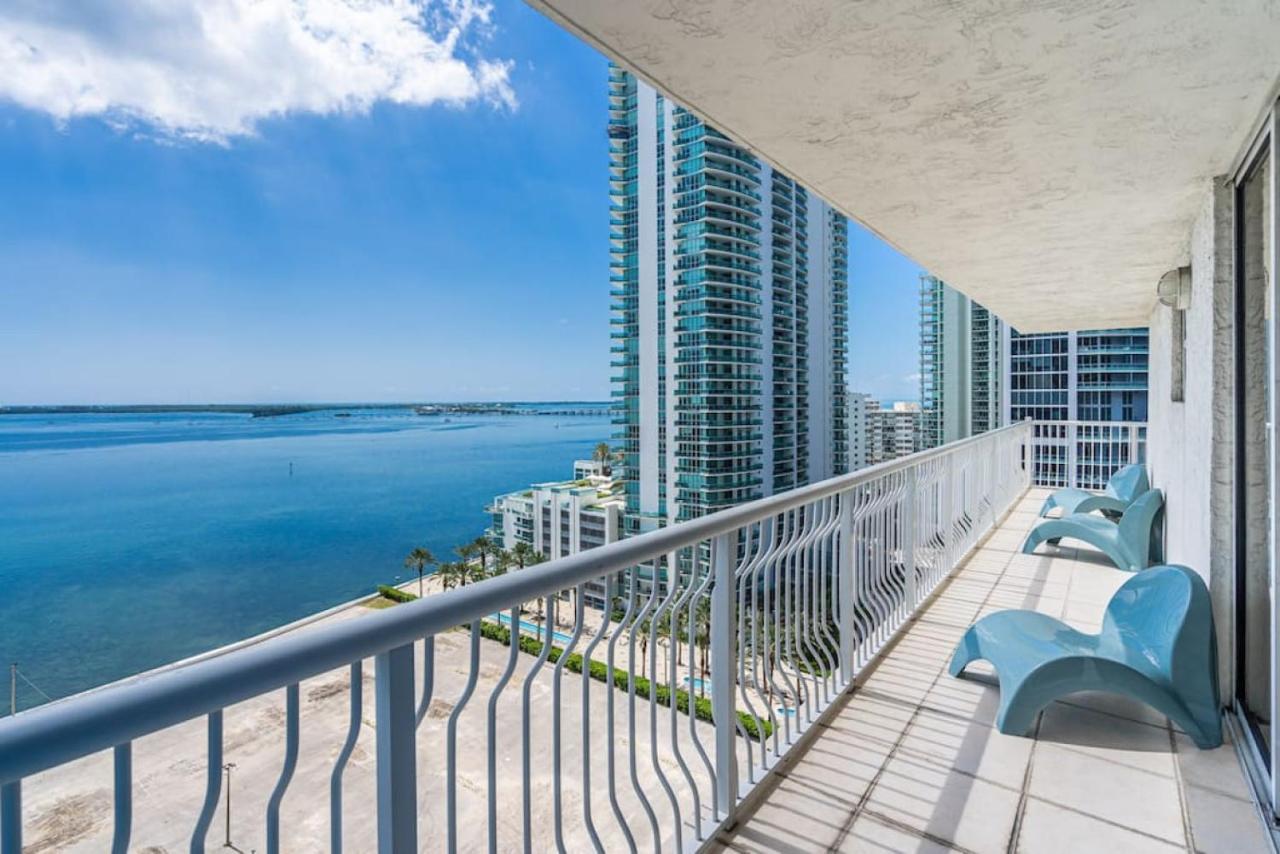 Miami Vice Oceanfront Sky Villa Exterior photo